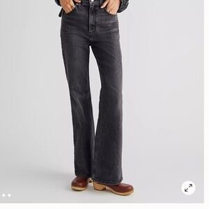 Levi's 70's High-Rise Flare Jeans